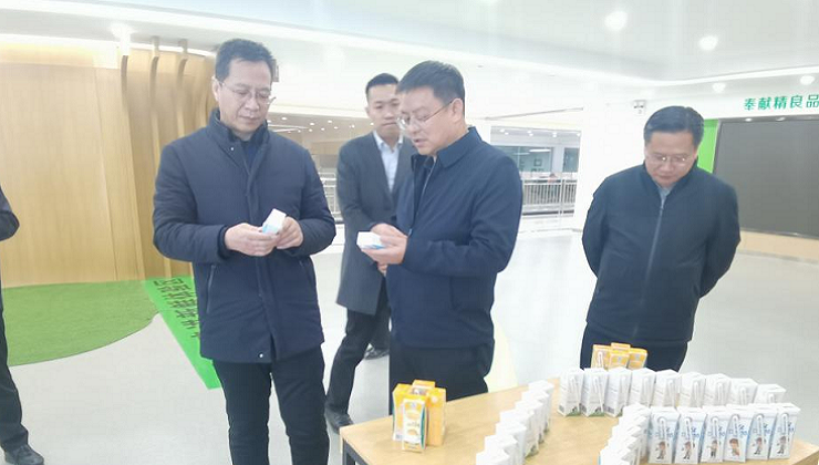 “三抓三促”进行时 | 农垦集团刘权一行到庄园牧场督查“三抓三促”行动开展情况