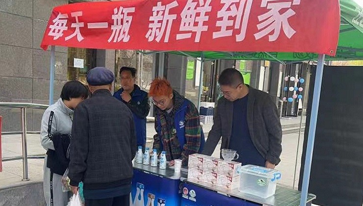 “三抓三促”进行时 | 庄园牧场多鲜供应链深入走访调研市场